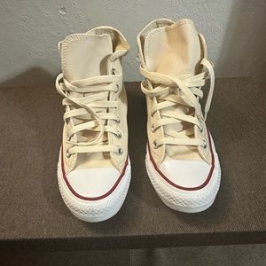 Classic hi-top Converse Chuck Taylor